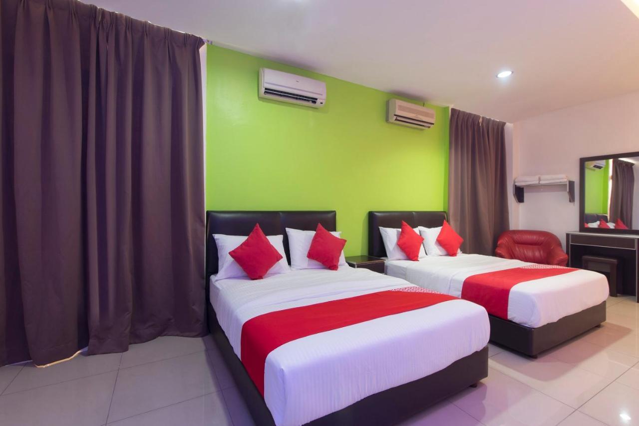 OYO 44072 Mines Cempaka Hotel Nilai Bagian luar foto