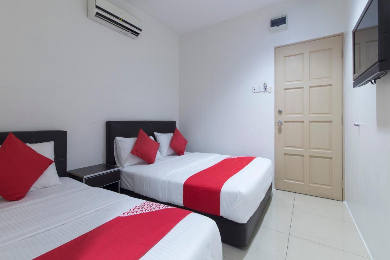 OYO 44072 Mines Cempaka Hotel Nilai Bagian luar foto