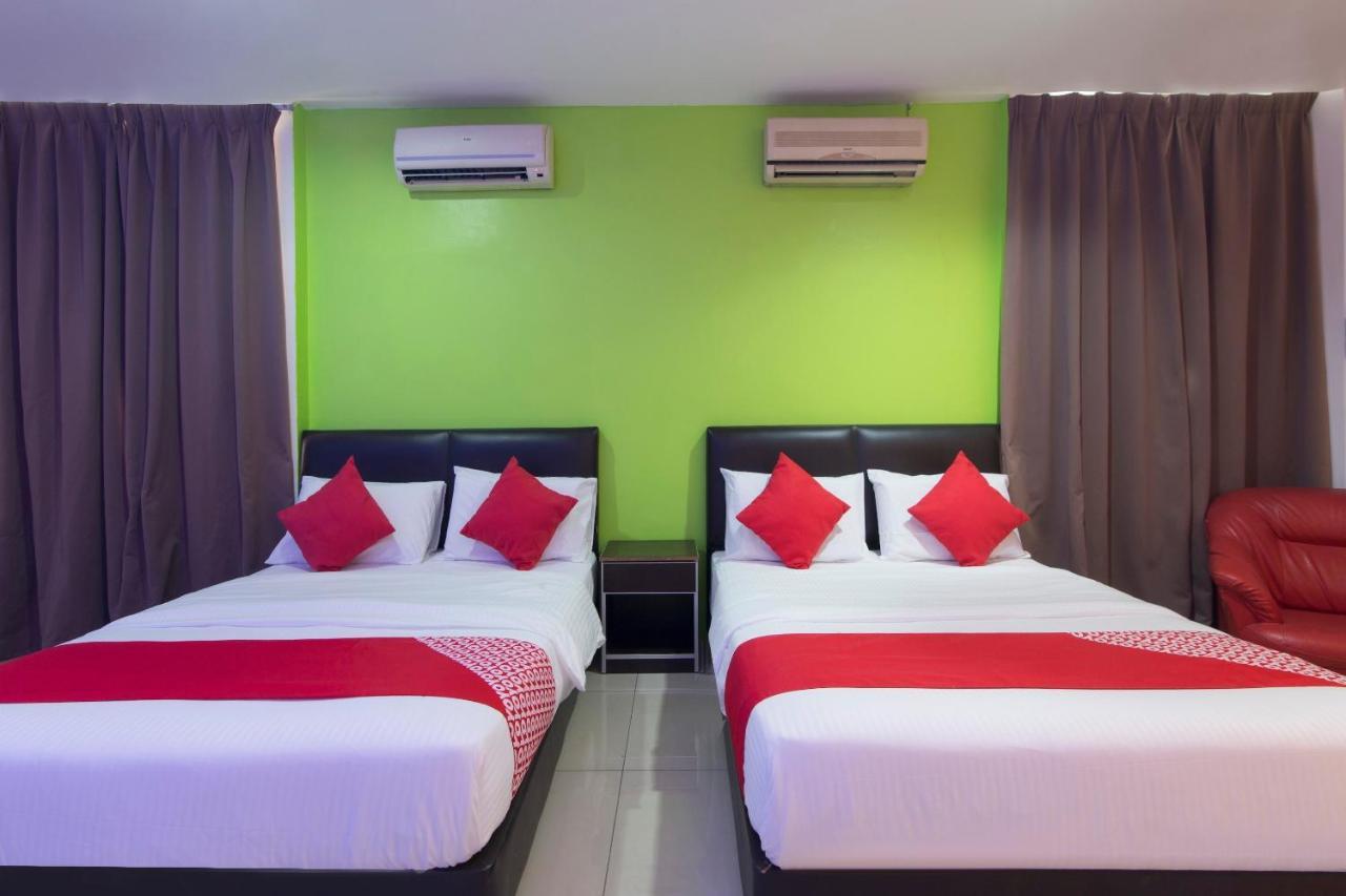 OYO 44072 Mines Cempaka Hotel Nilai Bagian luar foto