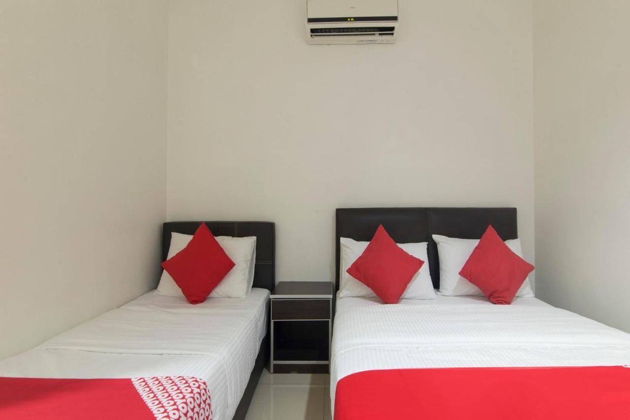 OYO 44072 Mines Cempaka Hotel Nilai Bagian luar foto