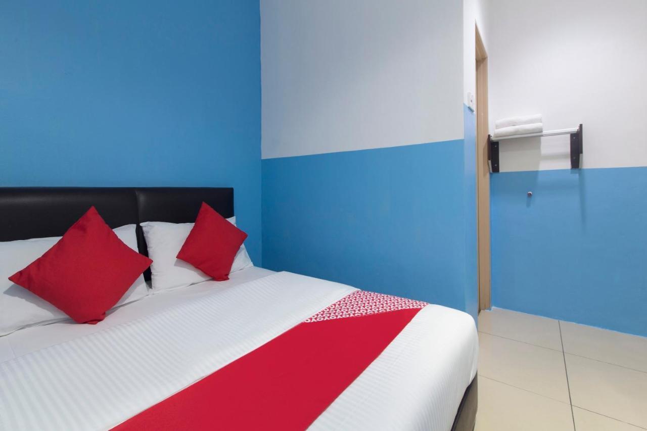 OYO 44072 Mines Cempaka Hotel Nilai Bagian luar foto