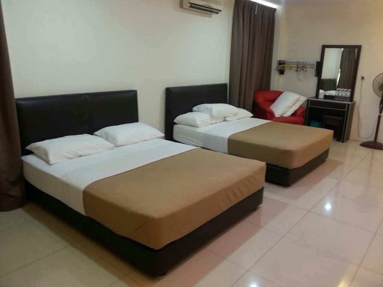 OYO 44072 Mines Cempaka Hotel Nilai Bagian luar foto