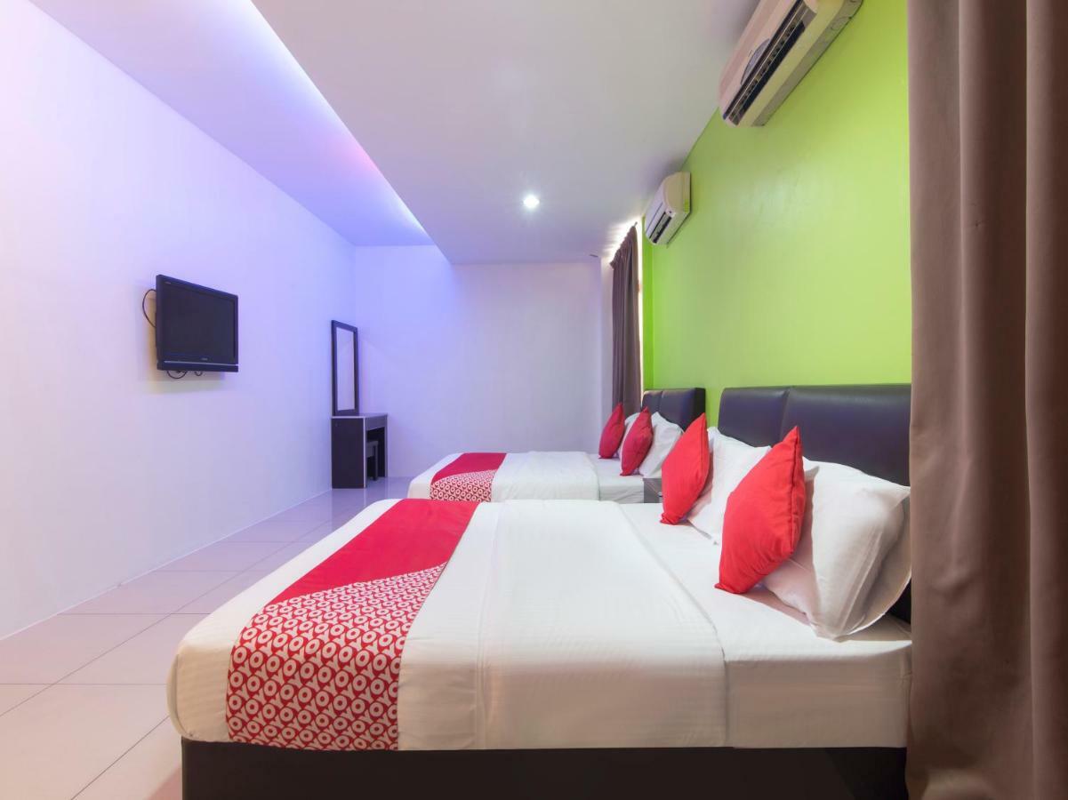 OYO 44072 Mines Cempaka Hotel Nilai Bagian luar foto